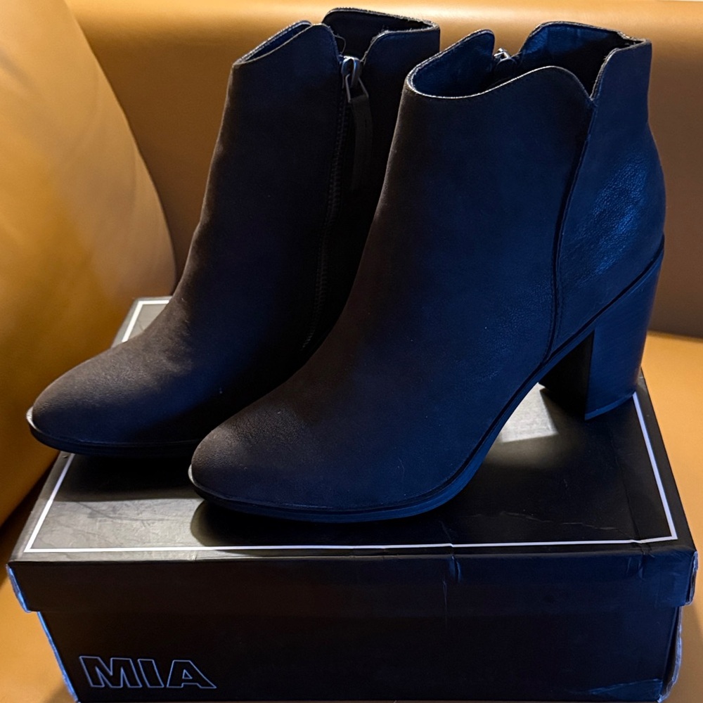 MIA Sleek Black Ankle Boots